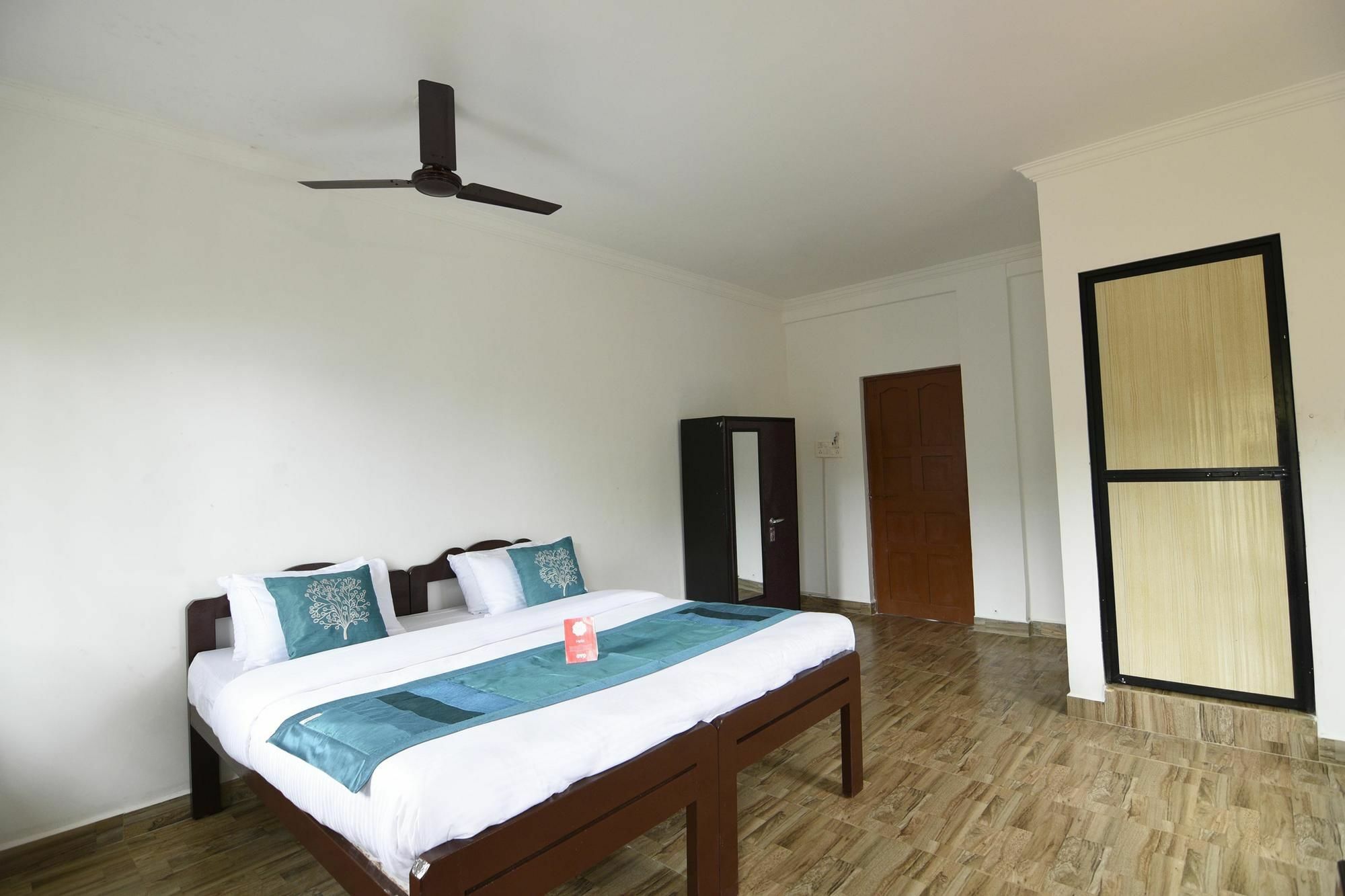 Frank Guest House Baga Buitenkant foto