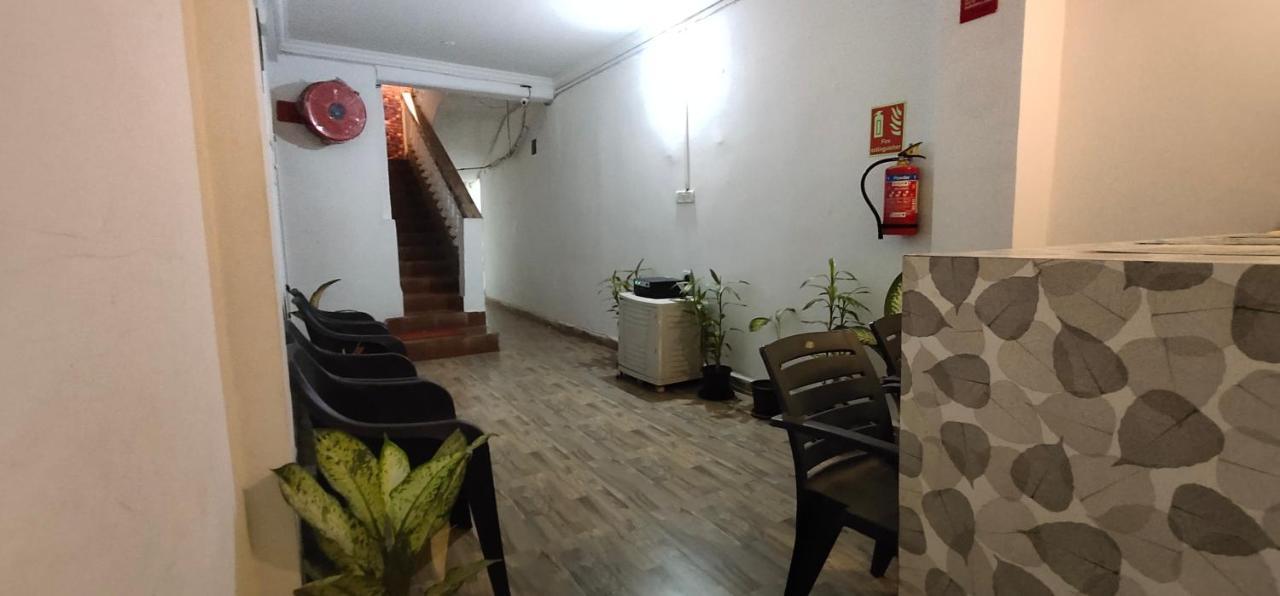 Frank Guest House Baga Buitenkant foto
